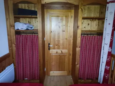 Salle de bains dans l'établissement Le Chalet du Bucheron