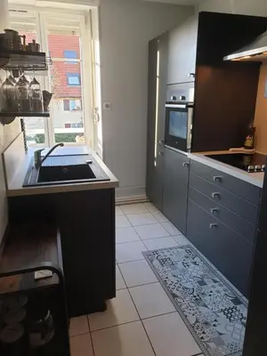 Cuisine ou kitchenette dans l'établissement Colmar St Joseph, 2 pièces