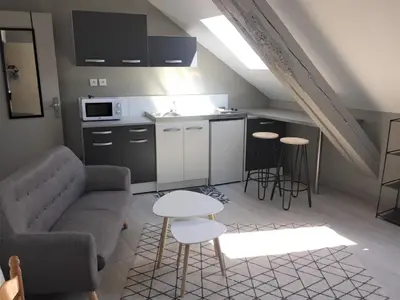Cuisine ou kitchenette dans l'établissement Studio étage 3, proche Techn'hom, IUT et UTBM