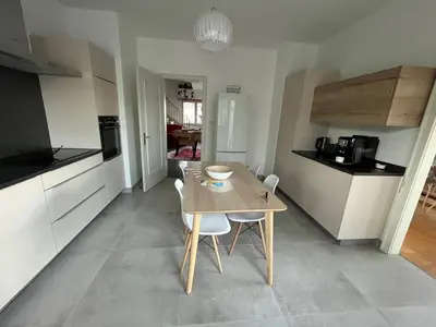 Cuisine ou kitchenette dans l'établissement Maison de caractère à Chatenois
