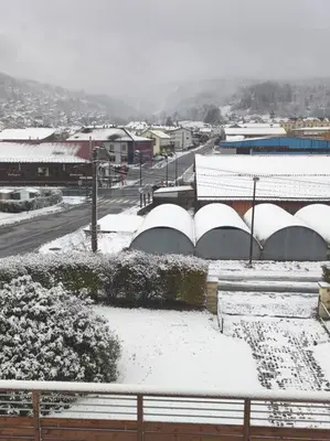L'établissement Gîte Papillon 6 à14 personnes - Jacuzzi en hiver