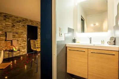 Plan de l'établissement Cocon Relax - Jacuzzi - Cinéma