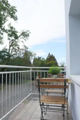 Balcon ou terrasse dans l'établissement {Le Factory}, proche EuroAirport