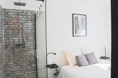 Salle de bains dans l'établissement {Le Factory}, proche EuroAirport