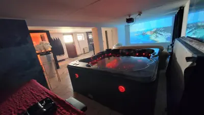 Salle de jeux dans l'établissement A O G prestige Relax Max SPA SAUNA