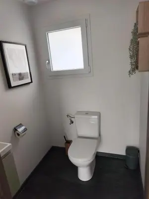 Salle de bains dans l'établissement Près colmar 6