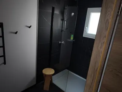 Salle de bains dans l'établissement Près colmar 6