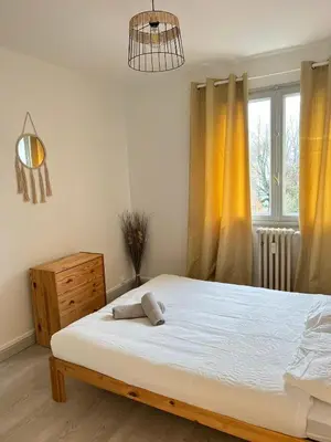 Un ou plusieurs lits dans un hébergement de l'établissement CICONIA : CENTRE-VILLE MULHOUSE, PARC NOUVEAUX BASSINS A PROXIMITE