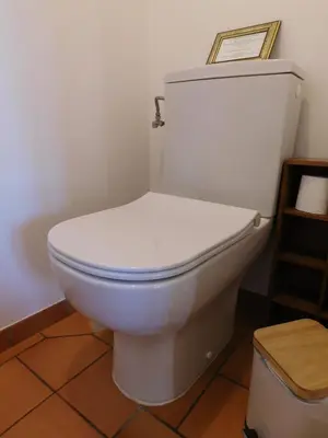 Salle de bains dans l'établissement Chalet du Pommery, Hautes-Vosges