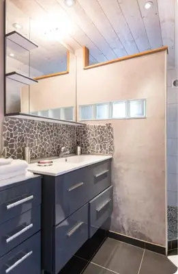 Salle de bains dans l'établissement Gîte La Bergerie Chalet indépendant