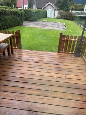 Jardin de l'établissement Chalet Au fil de l'eau