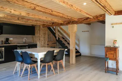 Cuisine ou kitchenette dans l'établissement Le Perchoir, Gîte 7 personnes, Le Grand Valtin