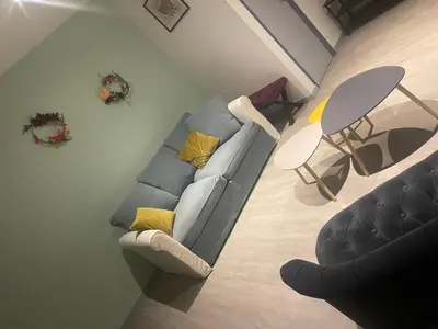 Coin salon dans l'établissement Gîte des oiseaux