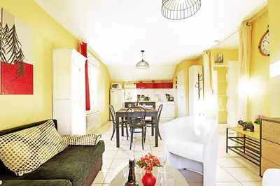 Coin salon dans l'établissement Comme Chez Soi - Vue montagne et garage privé