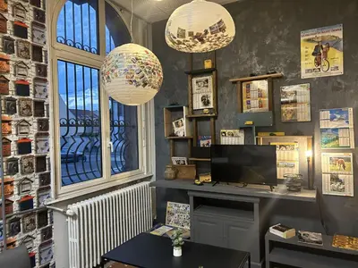 Coin salon dans l'établissement LA MARIEFACTURE - Comme une Lettre à la Poste