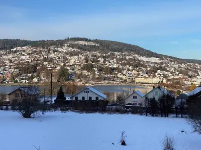 Vue générale sur la montagne ou vue sur la montagne depuis la villa