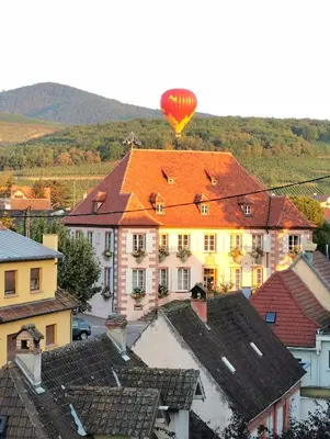 Vue générale sur la montagne ou vue sur la montagne depuis l'appartement