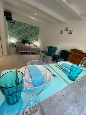 Coin salon dans l'établissement Esprit Jungle ........ au coeur de Mulhouse