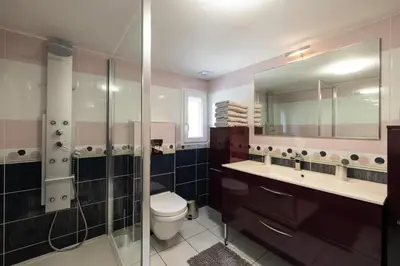 Salle de bains dans l'établissement Gîte Pomme d'Api