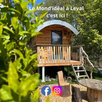La roulotte Le Mond'idéal à Leval