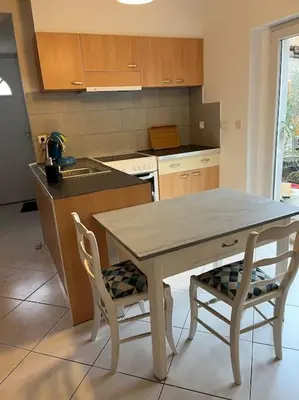 Cuisine ou kitchenette dans l'établissement studio plein pied
