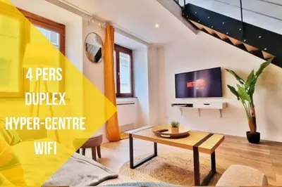 Télévision ou salle de divertissement dans l'établissement SouthBay Appartement Hyper Centre Mulhouse