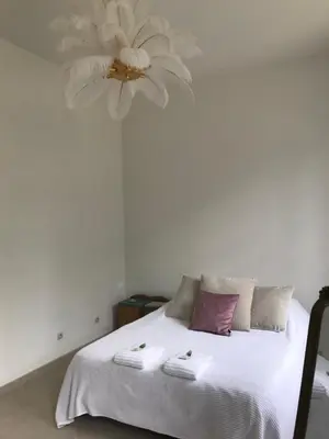 Un ou plusieurs lits dans un hébergement de l'établissement CHATEAU LACOUR