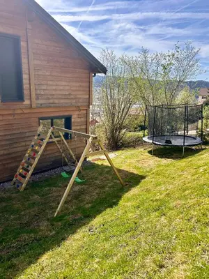 Aire de jeux pour enfants de l'établissement Chalet PRALIN