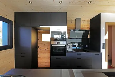 Cuisine ou kitchenette dans l'établissement Chalet l'URSUS - séjour premium avec vue montagne