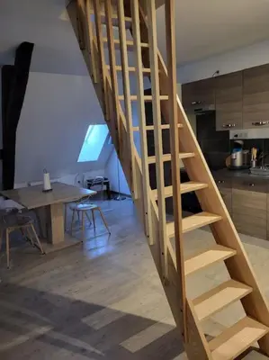 Cuisine ou kitchenette dans l'établissement Au cœur du Val d'argent Duplex atypique à Sainte-Marie-aux-Mines