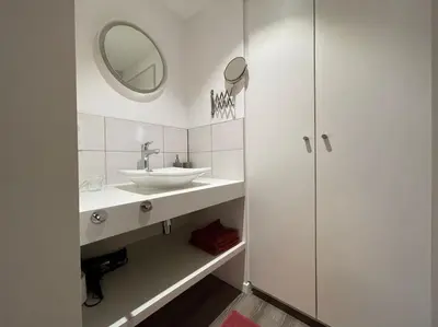 Salle de bains dans l'établissement Le Repaire de l'Ours - L'Alcôve de l'Ours - Chambre cosy 2 pers