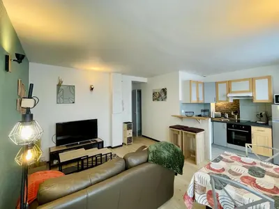 Cuisine ou kitchenette dans l'établissement Joli appartement avec parking