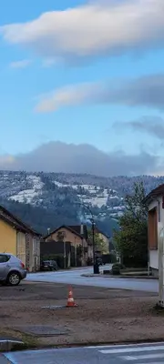 Vue générale sur la montagne ou vue sur la montagne depuis l'appartement