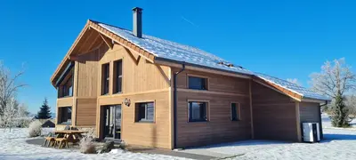 L'établissement CHALET L'ÉCHAPPÉE NATURE 4 étoiles sauna en hiver