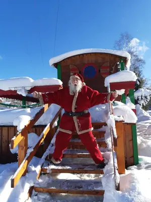 L'établissement ROULOTTE DU PERE NOEL en hiver