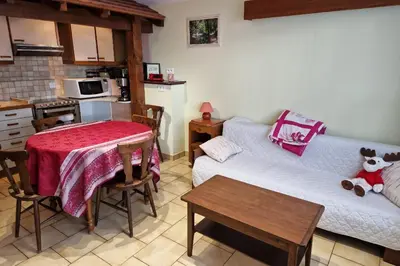 Cuisine ou kitchenette dans l'établissement Au Petit Petonfaing