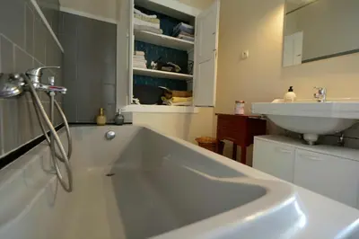 Salle de bains dans l'établissement Appartement de caractère