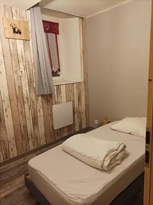 Un ou plusieurs lits dans un hébergement de l'établissement Au doux refuge