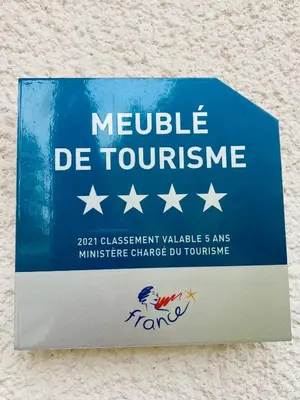 Certificat, récompense, panneau ou autre document affiché dans l'établissement Appartement avec jardin centre ville de Belfort