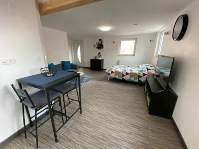 Coin salon dans l'établissement Studio lumineux, à 2 minutes de Colmar
