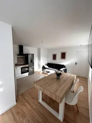 Cuisine ou kitchenette dans l'établissement Appartement 4/6 personnes - Cornimont