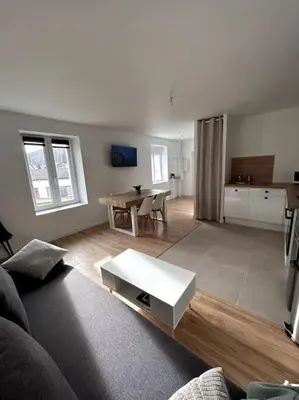 Télévision ou salle de divertissement dans l'établissement Appartement 4/6 personnes - Cornimont