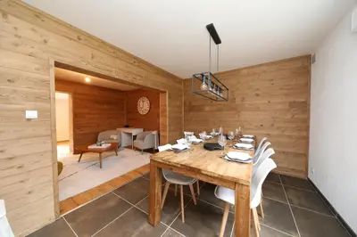 Plan de l'établissement L'Echappée - Gîte chalet rénové, terrasse, jardin