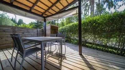 Balcon ou terrasse dans l'établissement Le chalet de DOMY