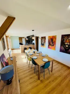 Coin salon dans l'établissement Appartement La Galerie de Mémé