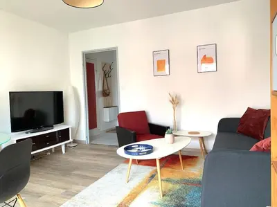 Télévision ou salle de divertissement dans l'établissement Appartement tout équipé proche General Electric