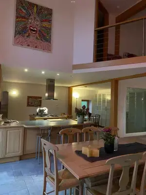 Cuisine ou kitchenette dans l'établissement Les Hauts de la Piquante Pierre