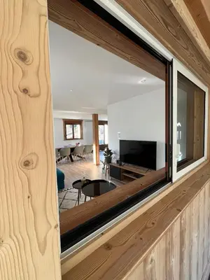 Télévision ou salle de divertissement dans l'établissement Le Balcon de Bramont