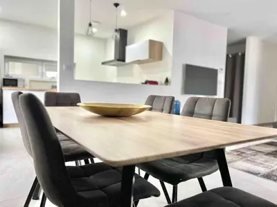 Cuisine ou kitchenette dans l'établissement Bel appartement en plain-pied 5 min de Colmar