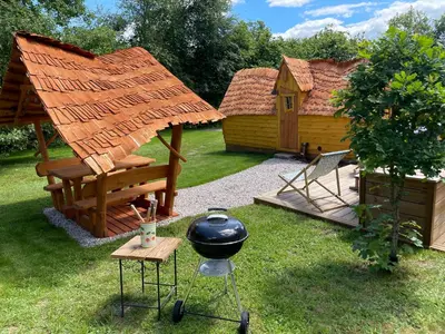 Jardin de l'établissement Cabane Insolite Cosy